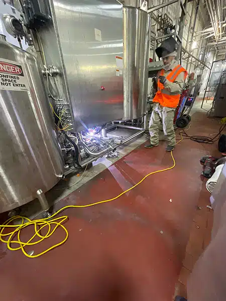 P Pepsi Gatorade New Tank Install Progress Weld - Bohden Contracting Group